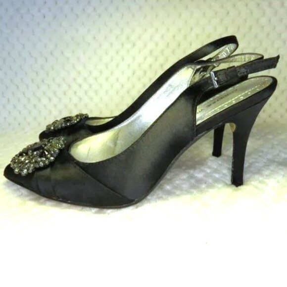 Adrienne Vittadini Black Satin Rhinestone Brooch Slingback Heels Size 7M - Picture 1 of 11